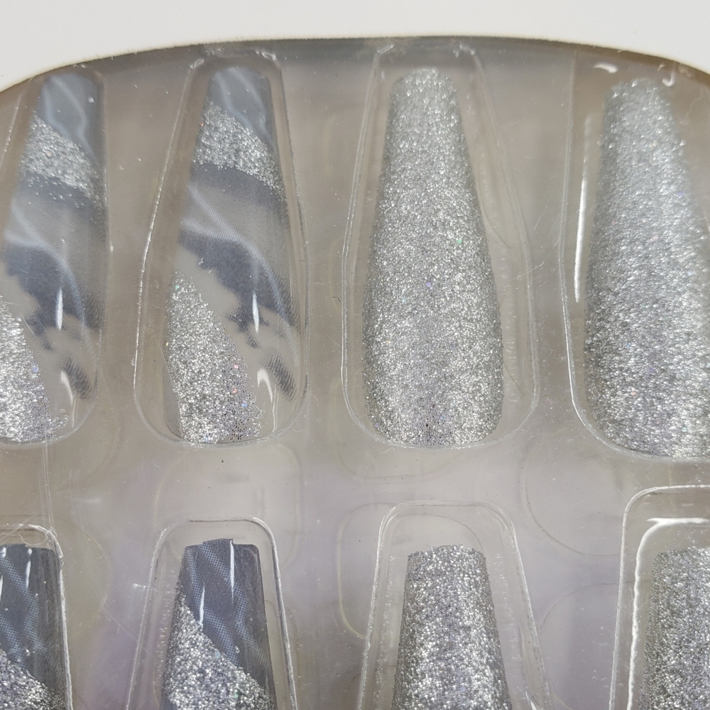 Silver Glitter Press On Nails 25 Pc Set Long Coffin Shape Marble Design w/ Glue - Picture 3 of 5